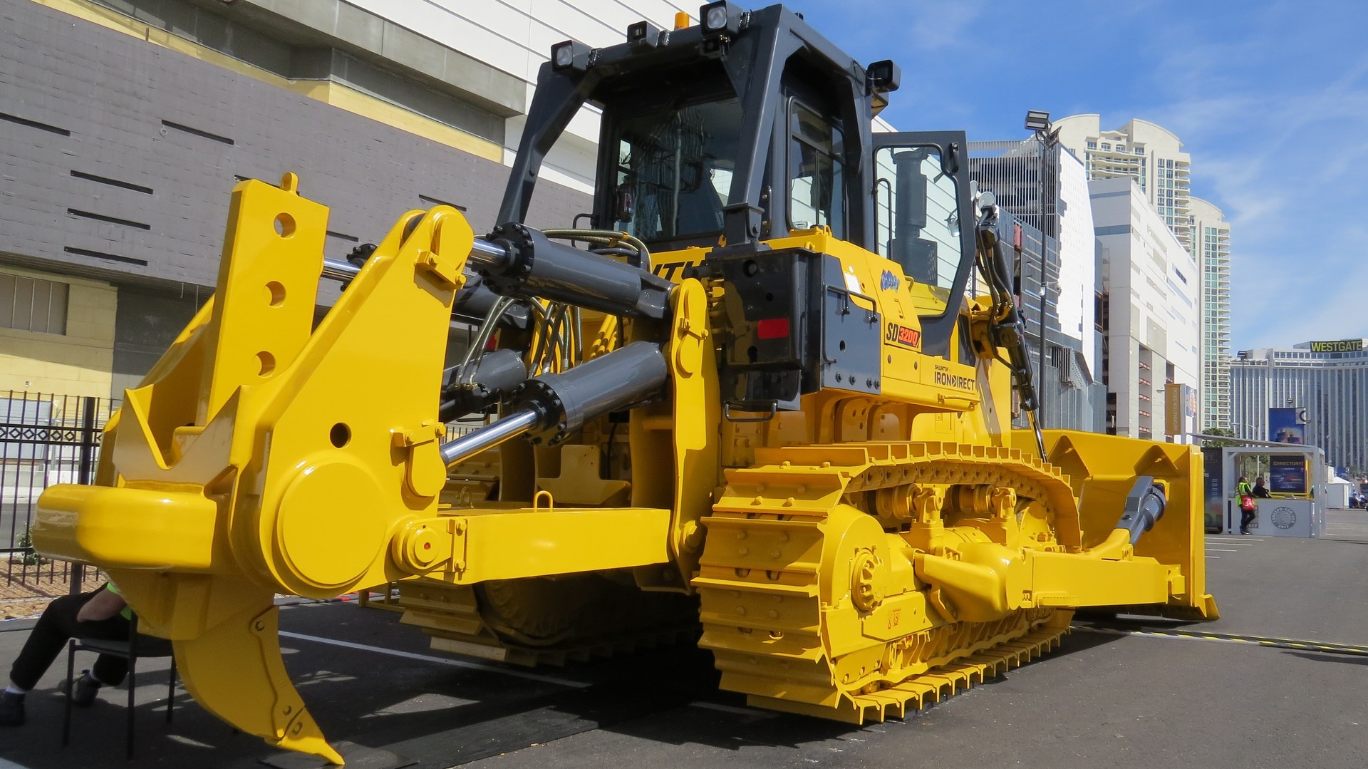 FMHE-1-5 Track Drive Undercarriage and Working Attachments